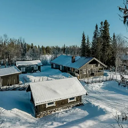 Family With Shelter By Gautetjern Gol