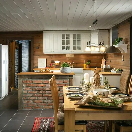 Holiday home Family With Shelter By Gautetjern *