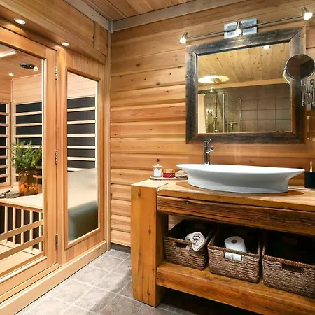 Family With Shelter By Gautetjern Holiday home *