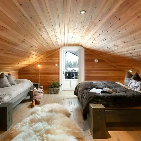 Holiday home Family With Shelter By Gautetjern