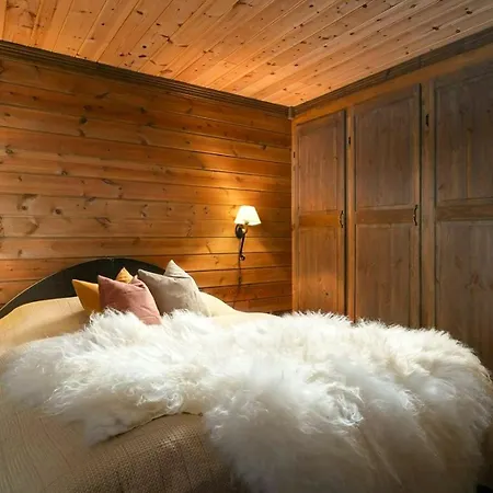 Family With Shelter By Gautetjern *